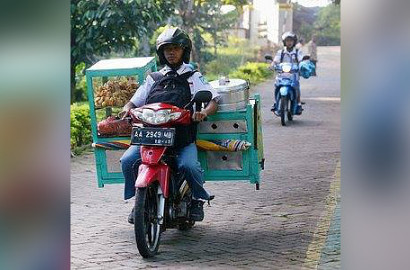 Keren, SMK di Salatiga Dukung Siswa Jualan Makanan di Sekolah