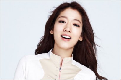 Pamer Foto Syuting 'Doctors', Park Shin Hye Super Cantik dan Unyu Pakai Poni