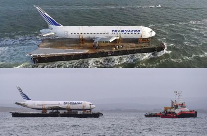 Wow, Pesawat Boeing 767 Ini 'Berlayar' di Lautan