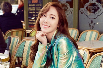 Tampil Sensual, Jessica Eks SNSD Pamer Paha Mulus di Majalah