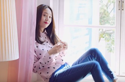 Pakai Lipstik Merah, Krystal f(x) Super Cantik di Iklan Terbaru Etude House
