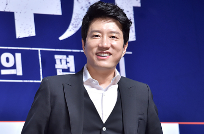 Usai Drama 'Six Flying Dragons', Kim Myung Min Ditawari Main Film 'VIP'