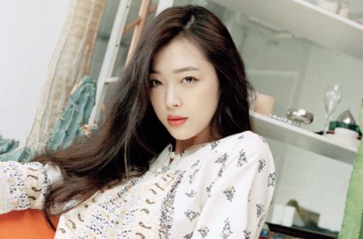 Usai Video, Sulli Bikin Heboh Unggah Foto 'Tak Pakai Bra'