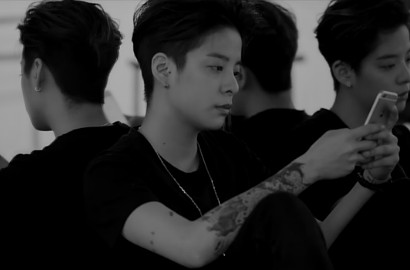 Amber Pertanyakan Masalah Kehidupan di Teaser MV 'Crossing'