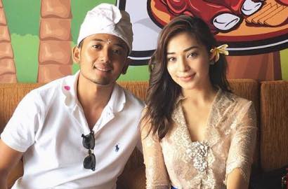 Bikin Baper, Tutde Unggah Foto Mesranya dan Nikita Willy Nikmati Pantai