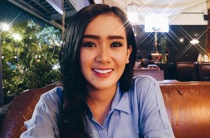 Rilis Video Klip 'Uwiw Uwiw', Cita Citata Seksi Pakai Kostum Perawat