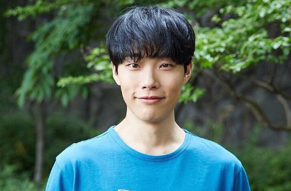 Ryu Jun Yeol Dipuji Produser 'Lucky Romance' Netter: Dia Memang Bertalenta