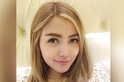 Salah Eja Bahasa Inggris di Foto Lawas SMA, Bella Shofie Dibully Netizen