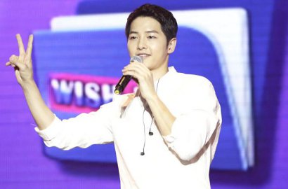 Waduh, Song Joong Ki Akui Nyaman Hanya Pakai Boxer Saat di Rumah