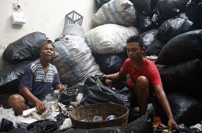 Bripka Seladi Nyambi Jadi Pemulung, Ini Kata Kapolri
