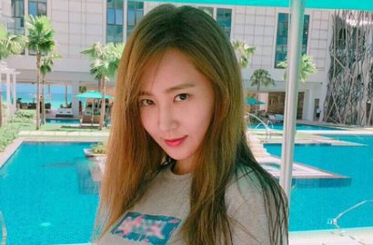 Unggah Foto Seksi Sepupu Pakai Bikini, Yuri SNSD Bikin Fans Bingung