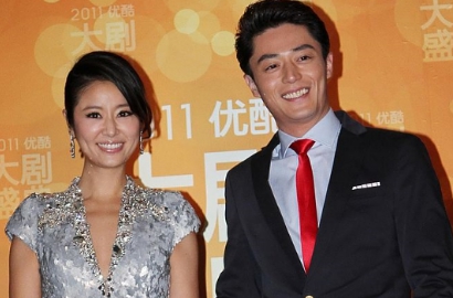 Romantis, Wallace Huo Umumkan Pacaran dengan Ruby Lin di Hari Pernyataan Cinta