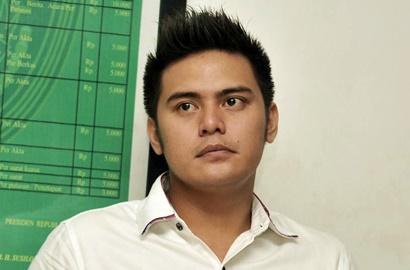 Duh, Galih Ginanjar Dibully Gara-Gara Salah Tulis Caption di Foto Ini