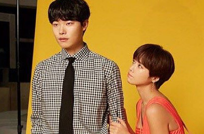 Pakai Kacamata Bulat, Ryu Jun Yeol Unyu di Foto BTS Poster 'Lucky Romance'