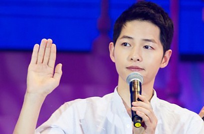 Bintangi Iklan Tiongkok, Song Joong Ki Kirim Pesan Cinta untuk Fans