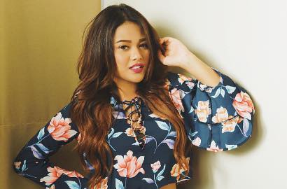 Foto Bareng Arsy Seperti Tak Pakai Celana, Aurel Dikritik Buka Aurat