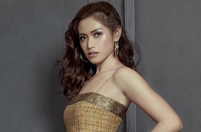 Maju Mundur Cantik Pakai Mobil Mewah, Jedar Dipuji Mirip Gadis Bond