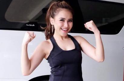 Dikritik di 'Pesbukers', Lawakan Ayu Ting Ting di 'Komix Selebriti' Banjir Pujian