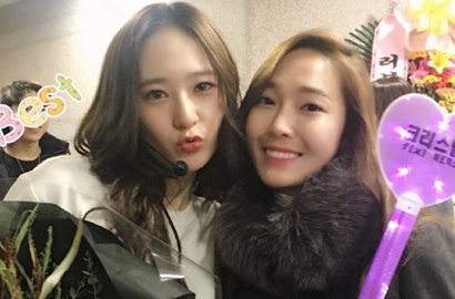 Hapus Imej Dingin, Jessica Ajak Krystal Bikin Video Super Kocak