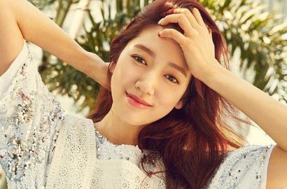 Park Shin Hye Nyatakan Cinta dan Cium Teman Misterius, Siapa?