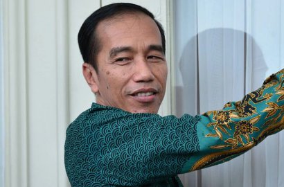 Jokowi Ketahuan Asyik Belanja di Harco Mangga Dua, Seperti Apa?