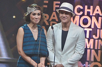 Menang di IMA Awards 2016, Vino Dapat Hadiah Kecupan dari Marsha Timothy