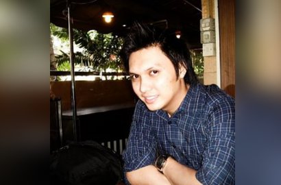 Icha Eks Jikustik Kaget Dituding Ikuti Aliran Sesat