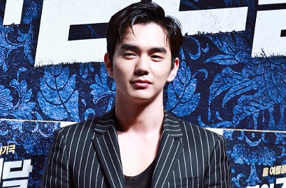 Bintangi 'Kim Sun Dal', Yoo Seung Ho Ngaku Tersiksa Pakai Baju Cewek