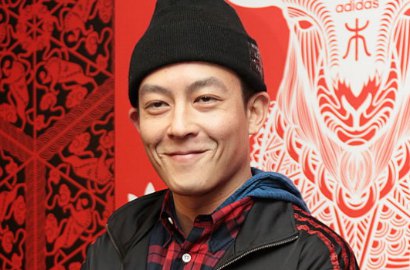 Bikin Geger Lagi, Edison Chen Kepergok Cium Supermodel Cantik