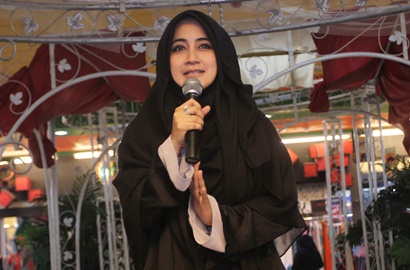 Diisukan dengan Sunu Eks Matta Band, Ini Reaksi Pipik Dian Irawati