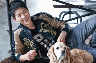 Cantik Pakai Rok, Imutnya Foto Kecil Song Joong Ki Bikin Ingin Cubit
