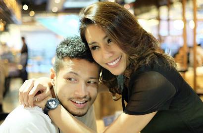 Makin Mesra, Tyas Mirasih dan Pacar Lakukan Ini Malam-Malam