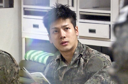 Nyanyi Lagu Militer dengan Gaya JYP, Jackson GOT7 Dibentak di 'Real Men'