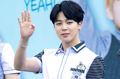 Kasihan, Jimin BTS Jatuh Gara-Gara Diserbu Ratusan Fans di Bandara