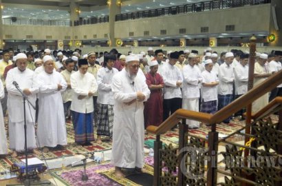 Super Cepat, Salat Tarawih 23 Rakaat di Blitar Cuma Butuh Waktu 7 Menit