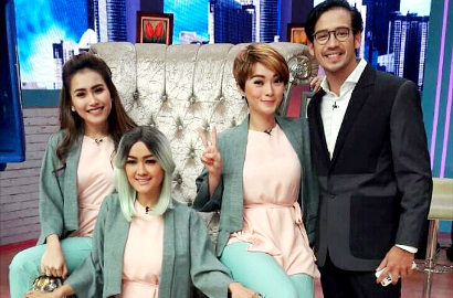 Asyik Nyanyi Bareng Tara Budiman di 'Cecepy', Tali Bra Ayu Ting Ting Melorot