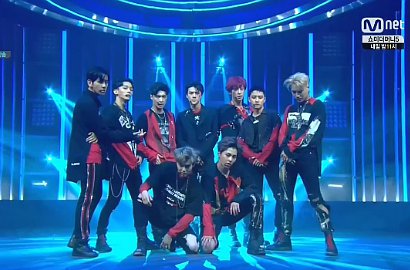 Tampil Seksi Saat Comeback Stage, EXO Bikin Salah Fokus