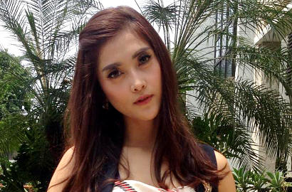 Bikin Pangling Penonton, Eva Anindhita 'Dina' Kini Berhijab di 'CHSI2'