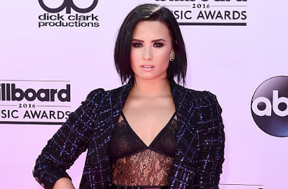 Ikut Berduka, Demi Lovato cs Ucapkan Belasungkawa Kematian Christina Grimmie