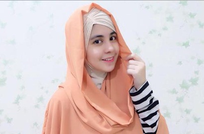 Risty Tagor Curhat Trauma Gara-Gara Stuart Collin di Hadapan Ratusan Orang