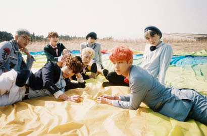 BTS Hampir Susul EXO Jual Satu Juta Copy Album?