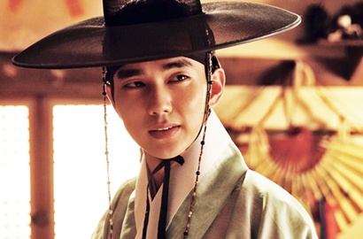 Yoo Seung Ho Cantik Vs Brewokan di Film 'Kim Sun Dal', Pilih Mana?