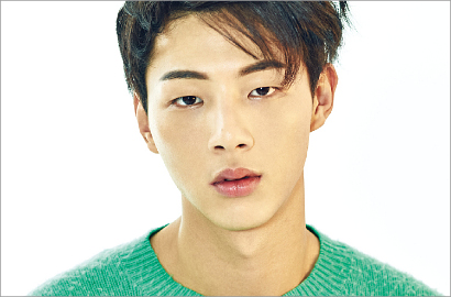 Seteru dengan Park Shin Hye, Kerennya Ji Soo Jadi Anak Motor di 'Doctors'