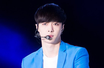 Diminta Keluar dari SM, Lay EXO Dikabarkan Dapat Tawaran Rp 1,2 Triliun