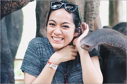Bukan Dipotong, Ayudia Bing Slamet Pilih Bakar Tali Pusat Bayinya