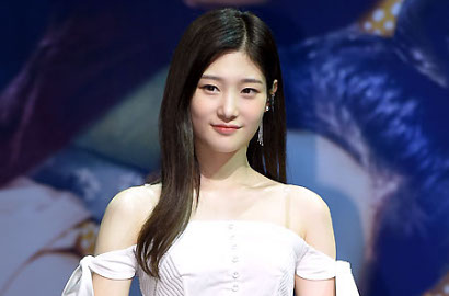 Gara-Gara Ini, Chaeyeon IOI Nangis di Comeback Showcase DIA