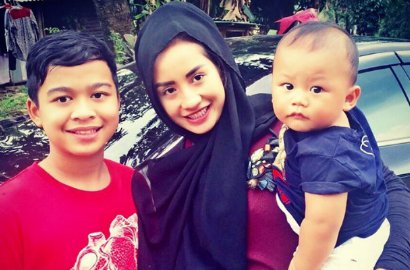 Benarkan Ada Orang Ketiga, Shinta Bachir Berniat Gugat Cerai Suami