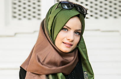Contek Gaya Anak SMA Hingga Pendekar, Intip Meme Kocak Hijabers Masa Kini
