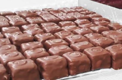 Cokelat Menggiurkan Ini Ternyata Dibuat dari Daging Sapi, Berani Coba?