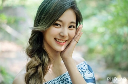 Jadi Model Blog Pholar, Kecantikan Tzuyu Twice Disebut Mirip Bidadari